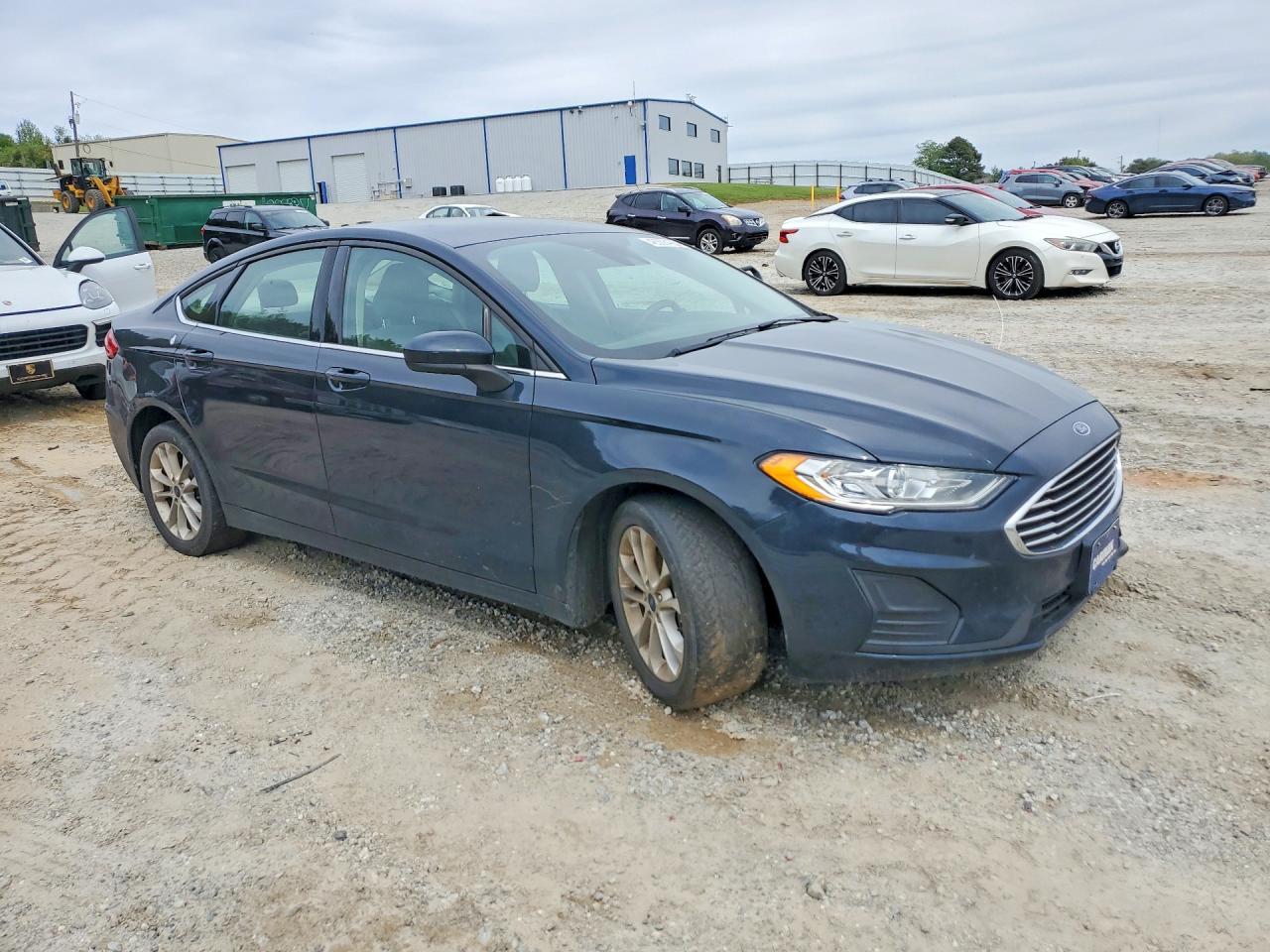2020 Ford Fusion Se - Image 4