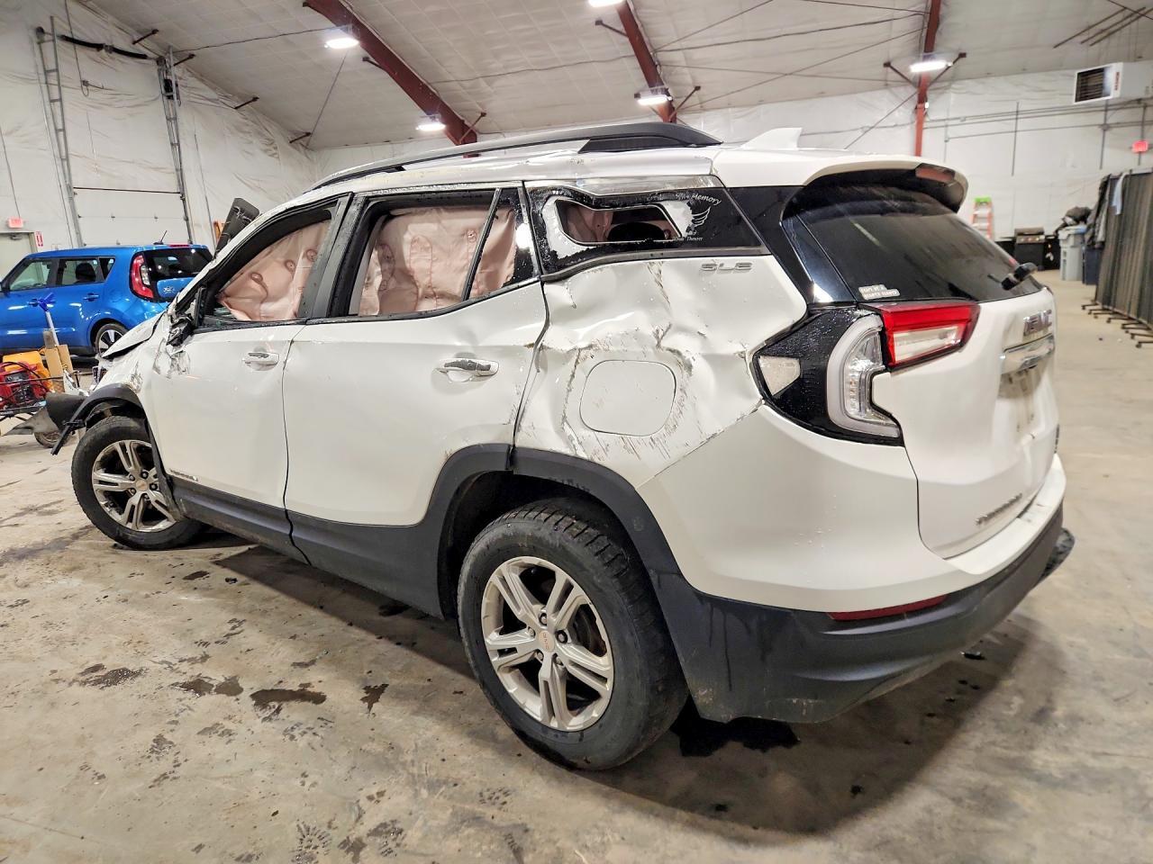 2022 GMC Terrain Sle - Фото 2