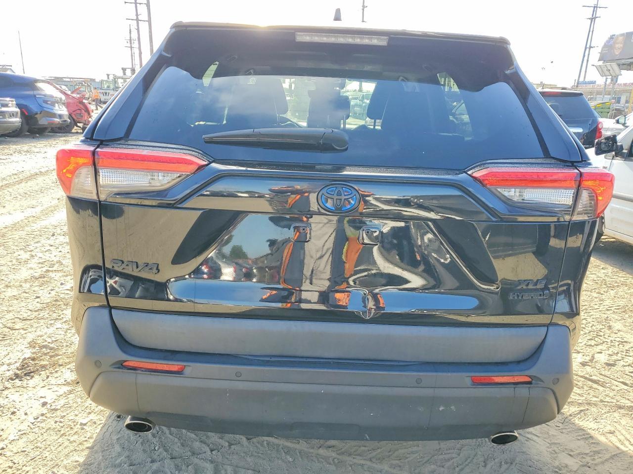 2022 Toyota Rav4 Xle Premium - Фото 6