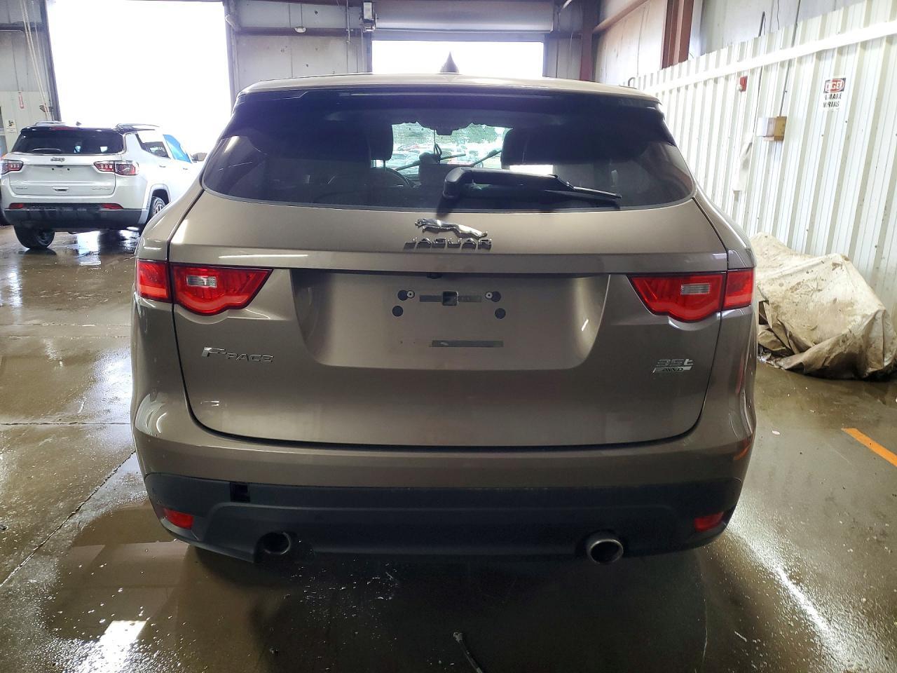2017 Jaguar F-Pace Prestige - Фото 6