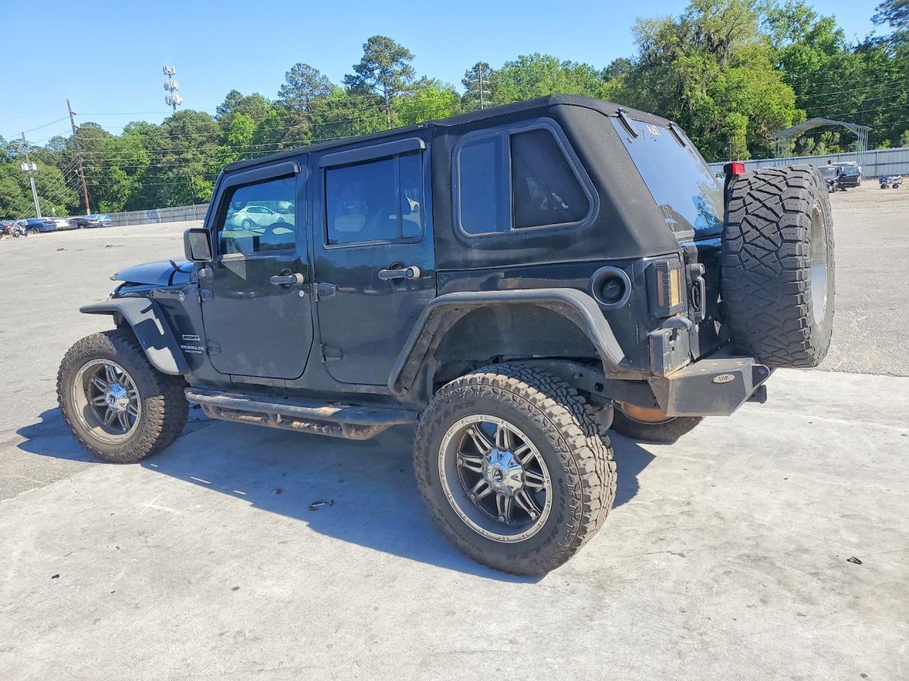 2016 Jeep Wrangler Unlimited Sport - Image 2