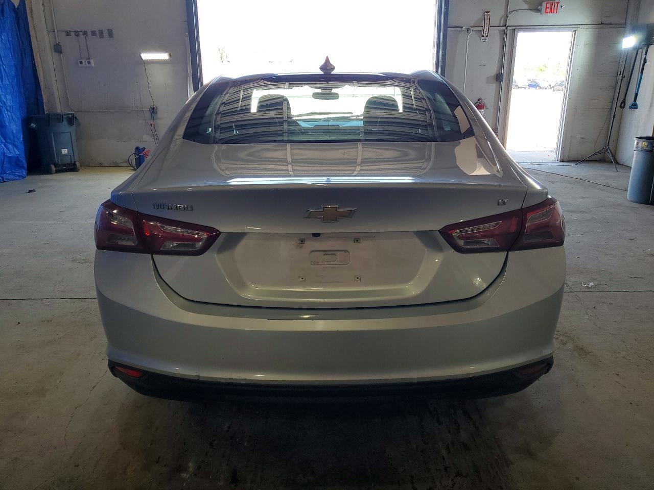 2022 Chevrolet Malibu Lt - Фото 6