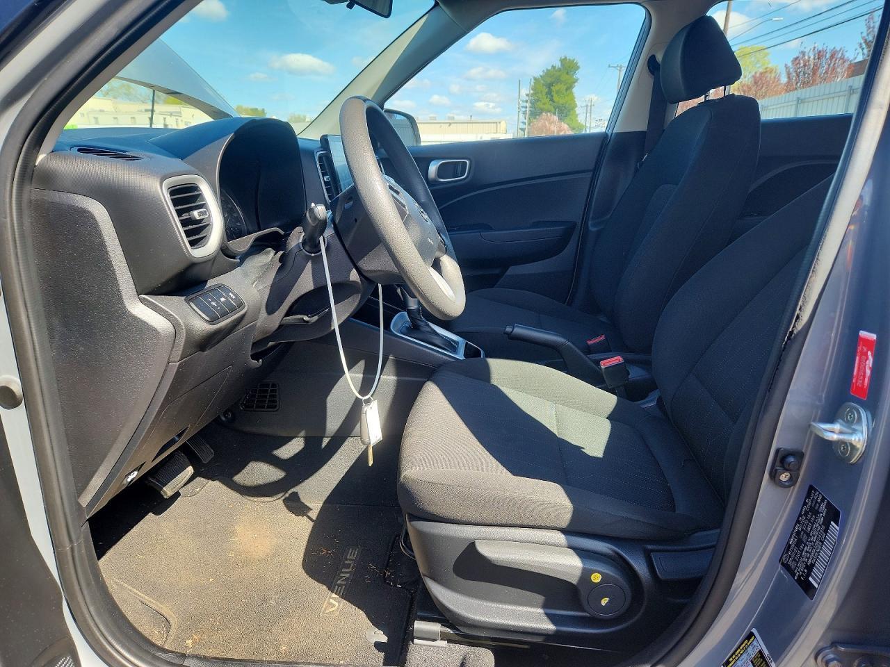 2022 Hyundai Venue Se - Image 7