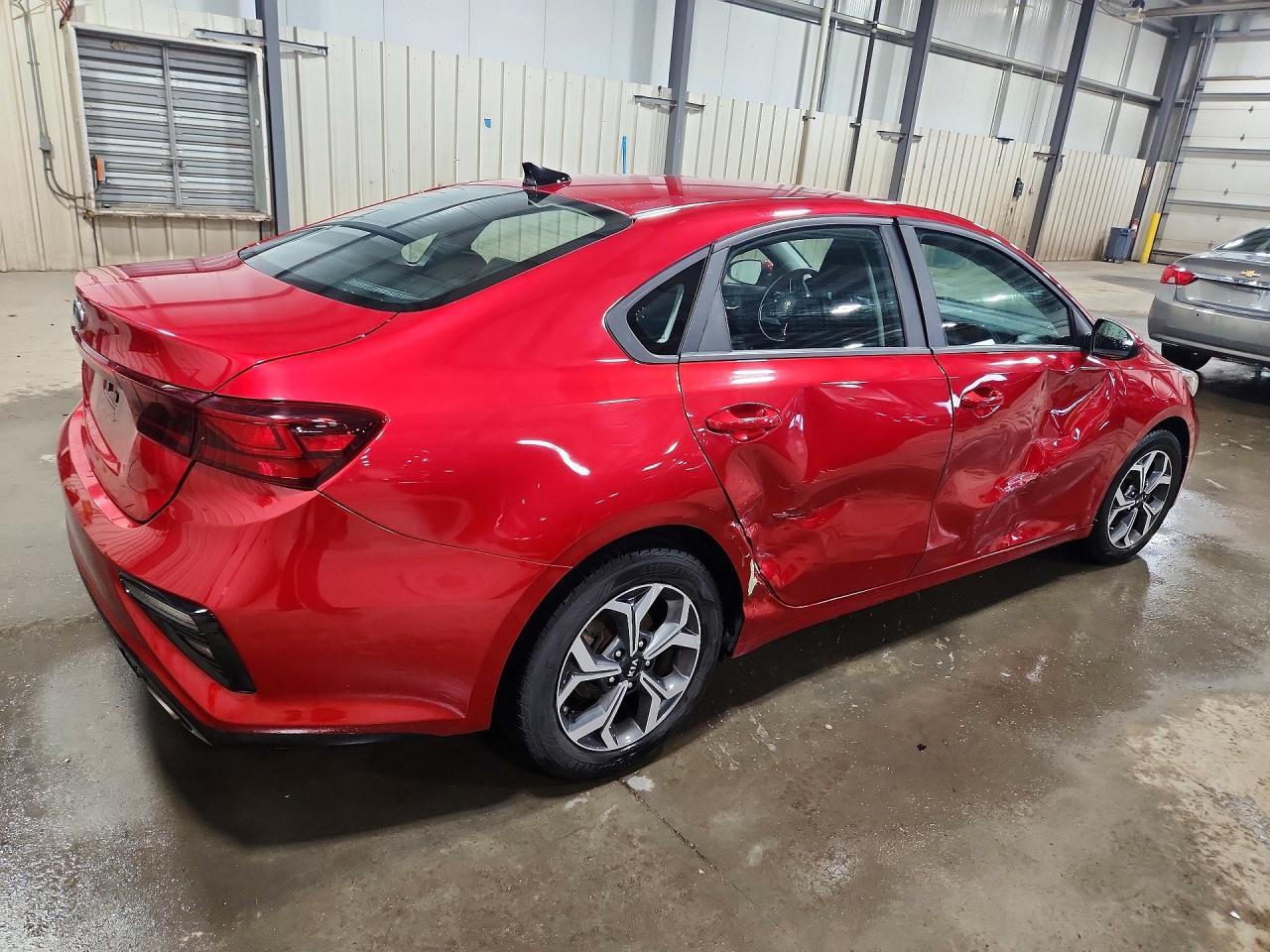2021 Kia Forte Lxs - Image 3