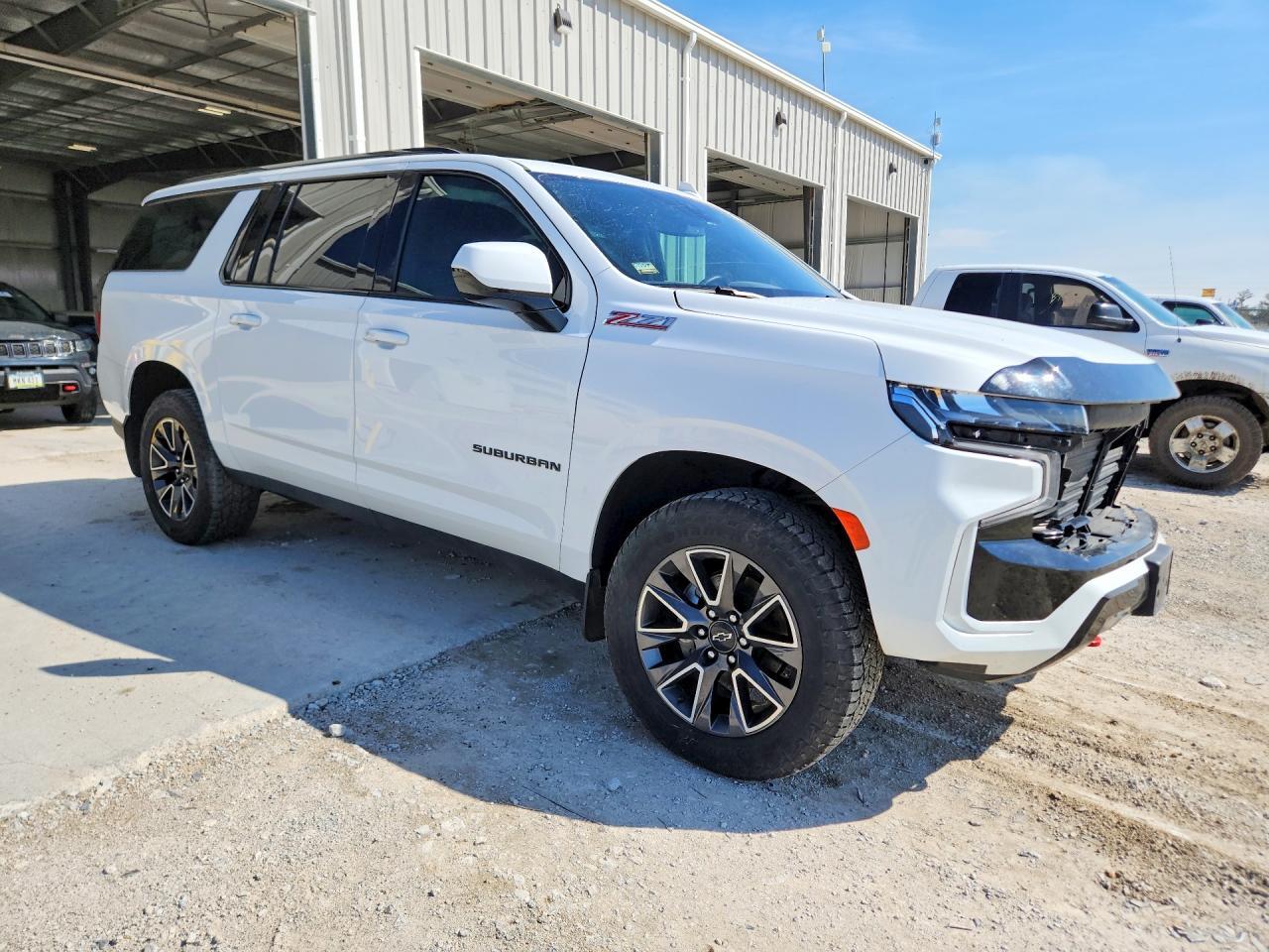 2021 Chevrolet Suburban K1500 Z71 - Image 4