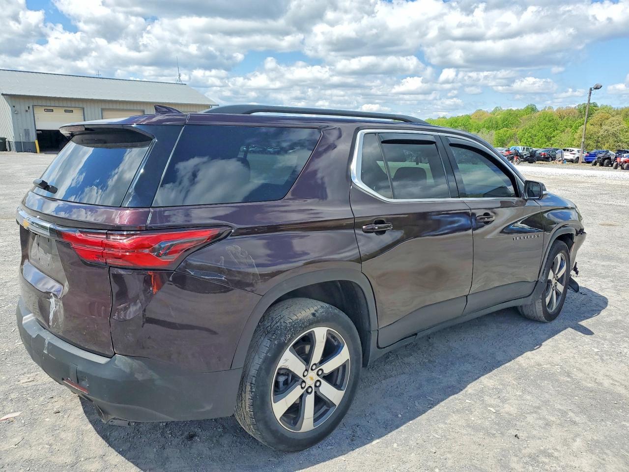 2022 Chevrolet Traverse Lt - Фото 3