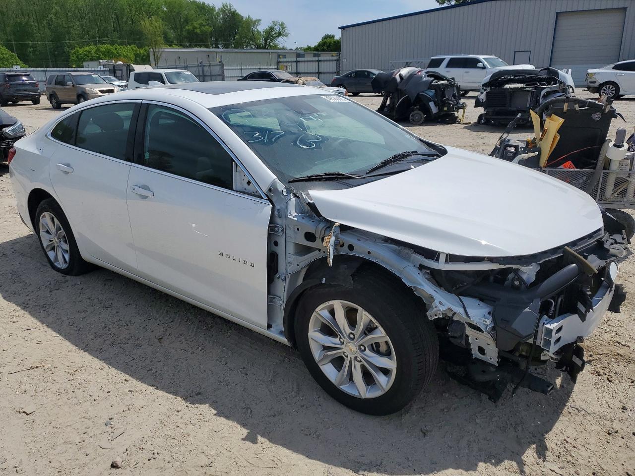 2024 Chevrolet Malibu Lt - Image 4
