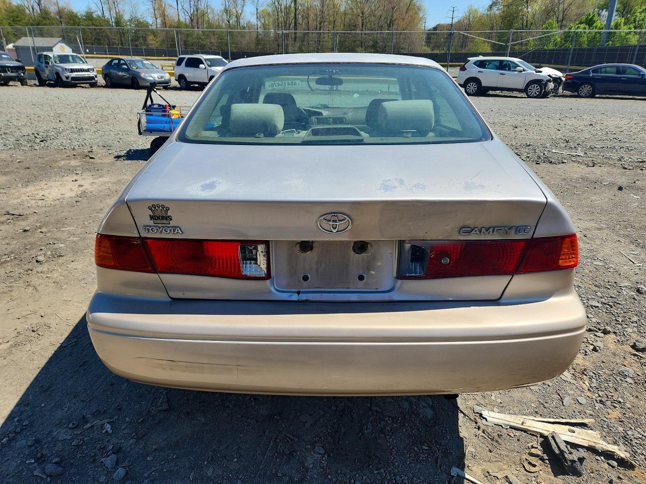 2000 Toyota Camry Ce - Фото 6