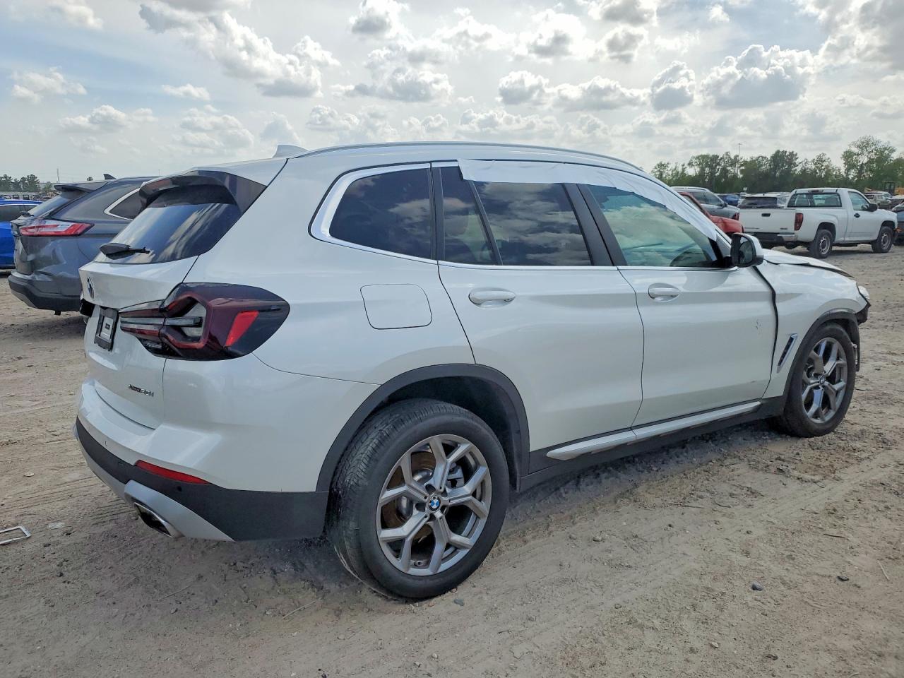 2024 BMW X3 xDrive30I - Фото 3