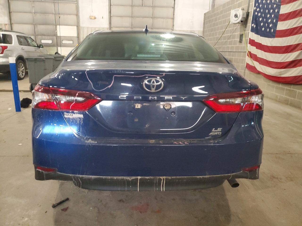 2023 Toyota Camry Le - Image 6