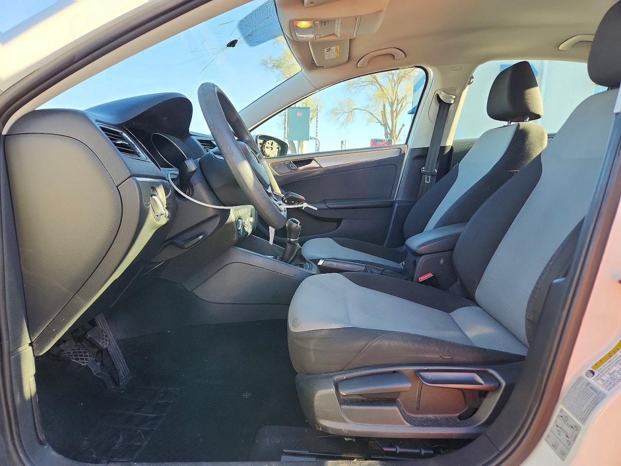 2017 Volkswagen Jetta S - Image 7