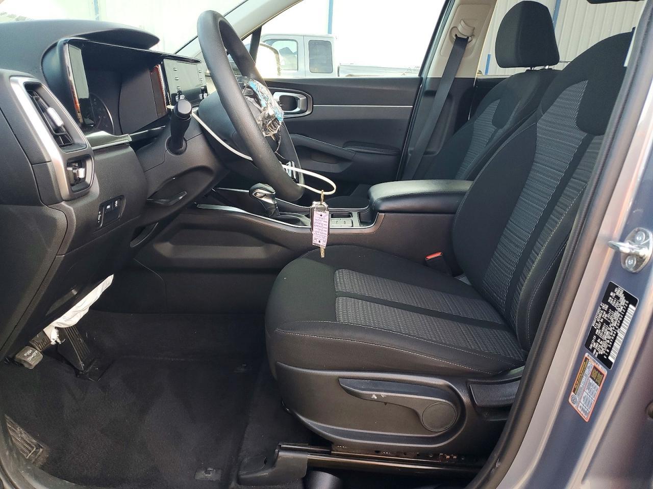 2023 Kia Sorento Lx - Фото 7