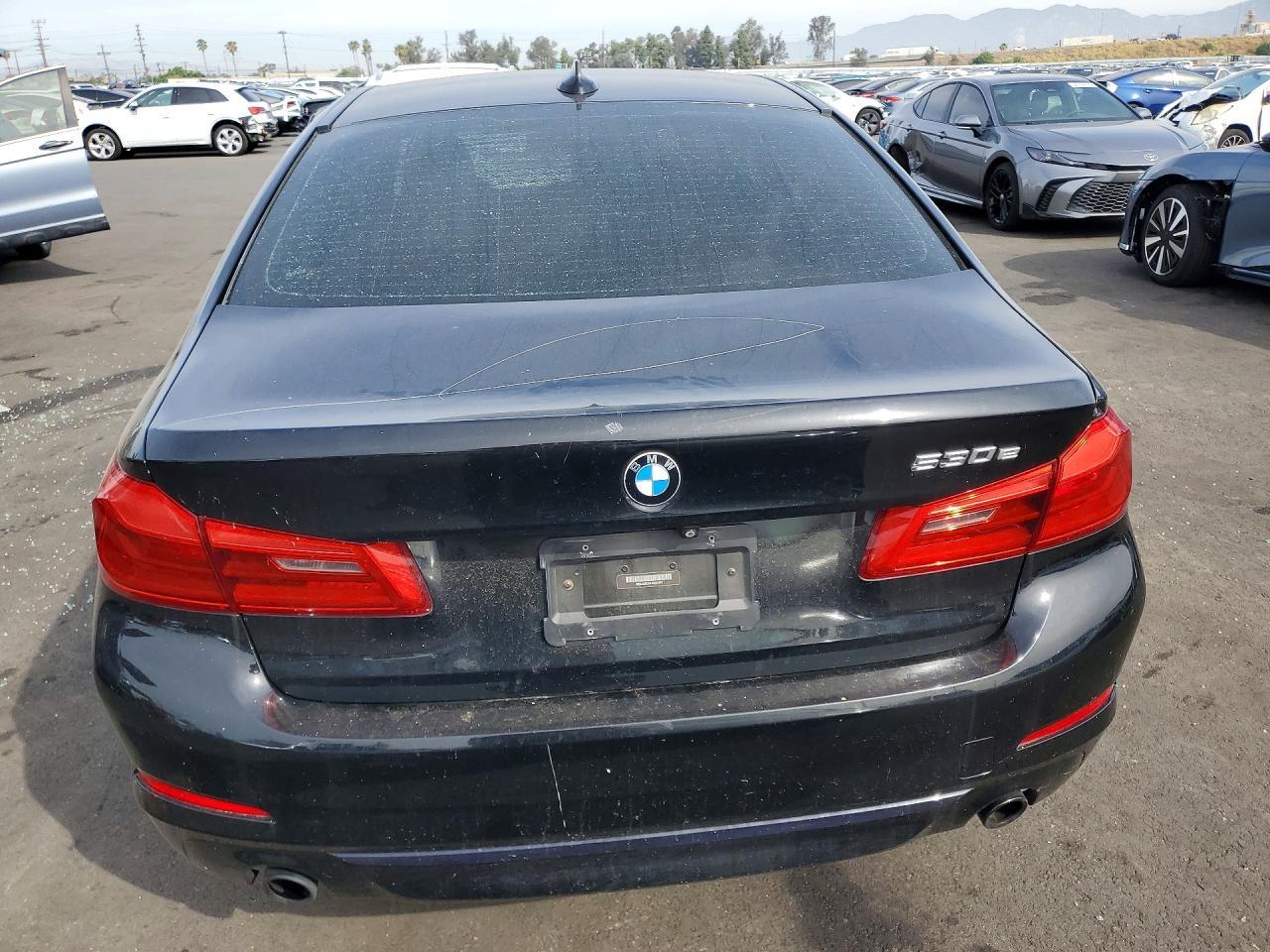 2018 BMW 530E - Image 6
