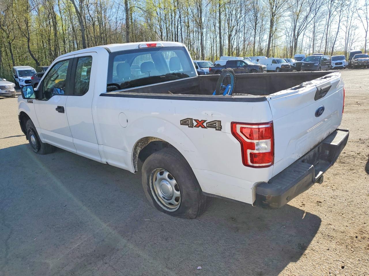 2018 Ford F150 Super Cab - Фото 2