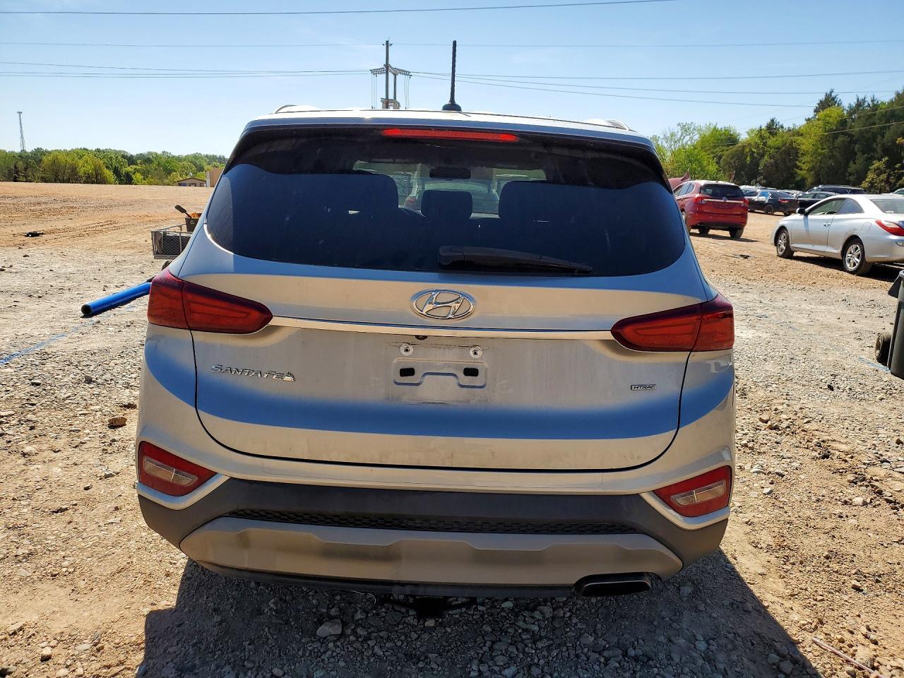2020 Hyundai Santa Fe Se - Фото 6