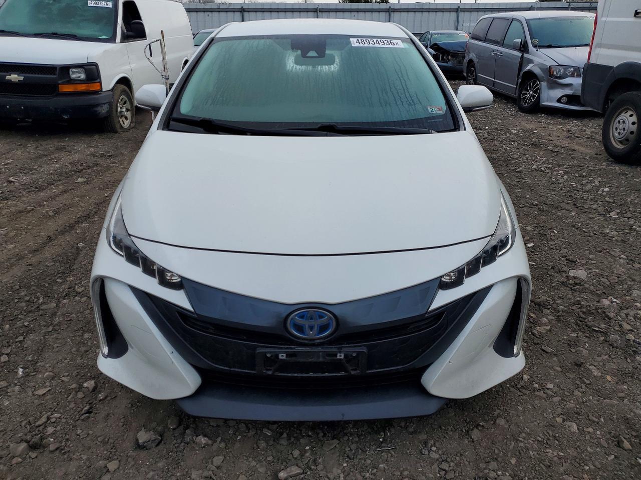 2020 Toyota Prius Prime Le - Фото 5
