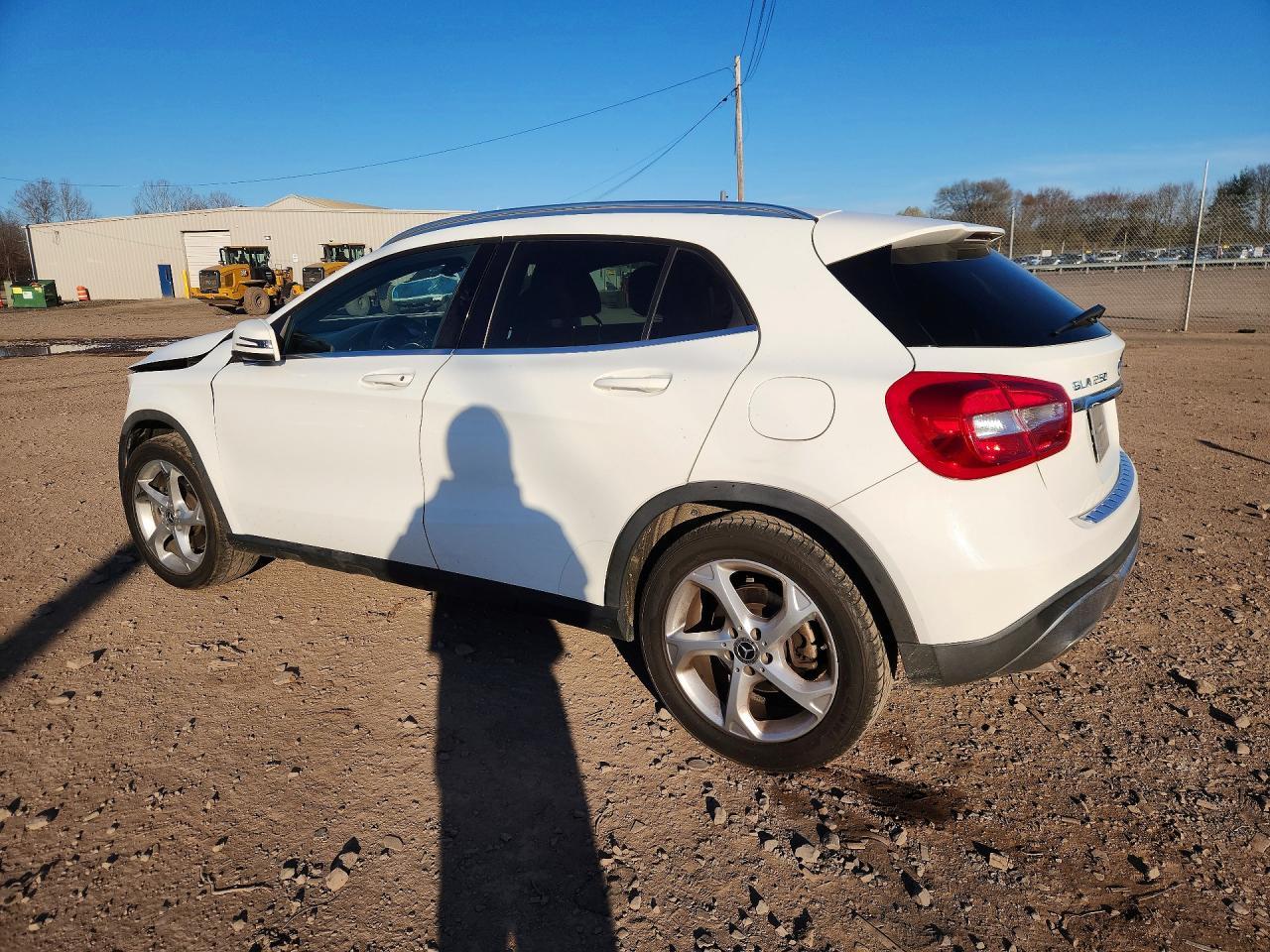 2019 Mercedes-Benz Gla 250 4Matic - Image 2