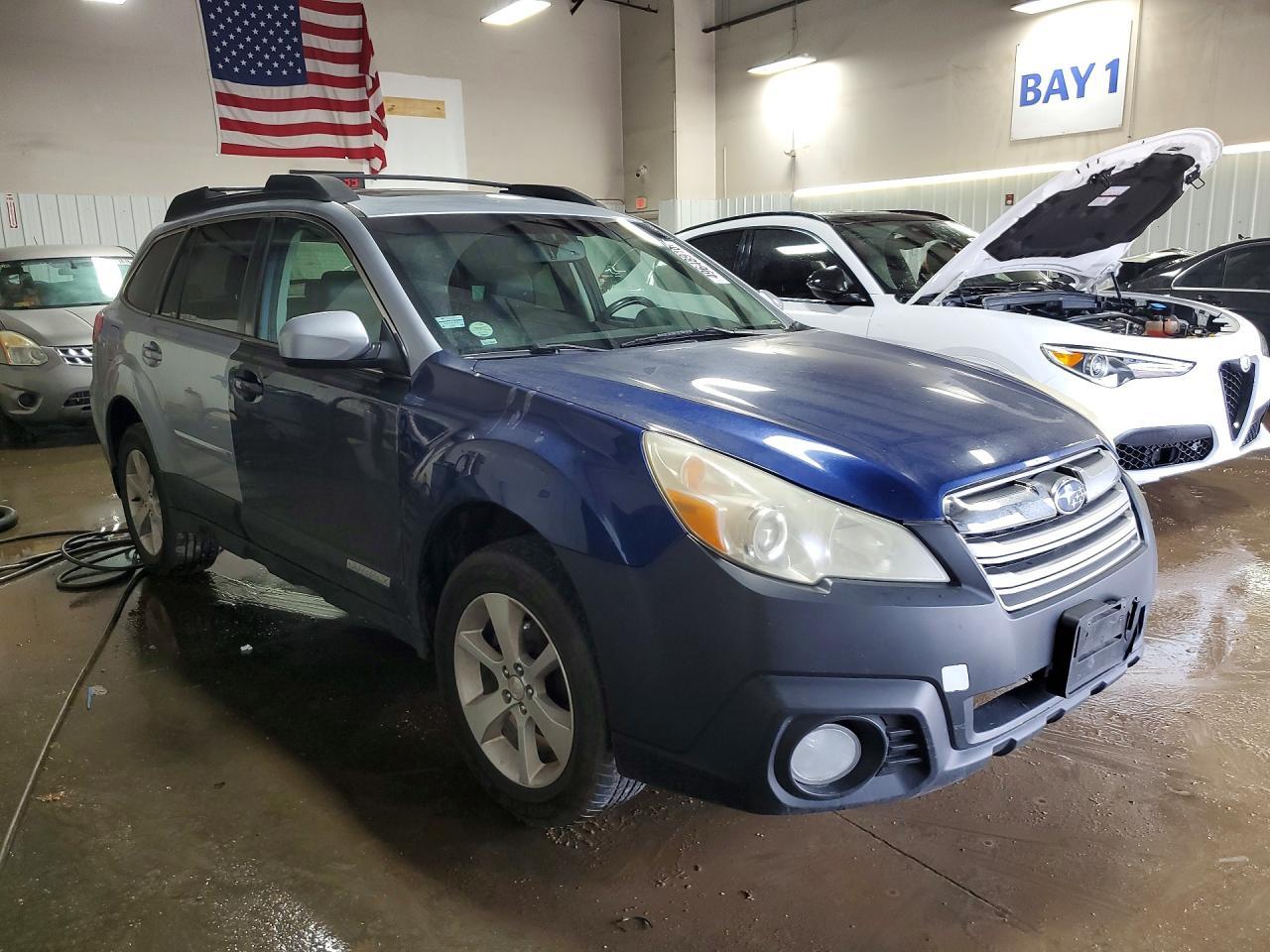 2014 Subaru Outback 2.5I Limited - Image 4