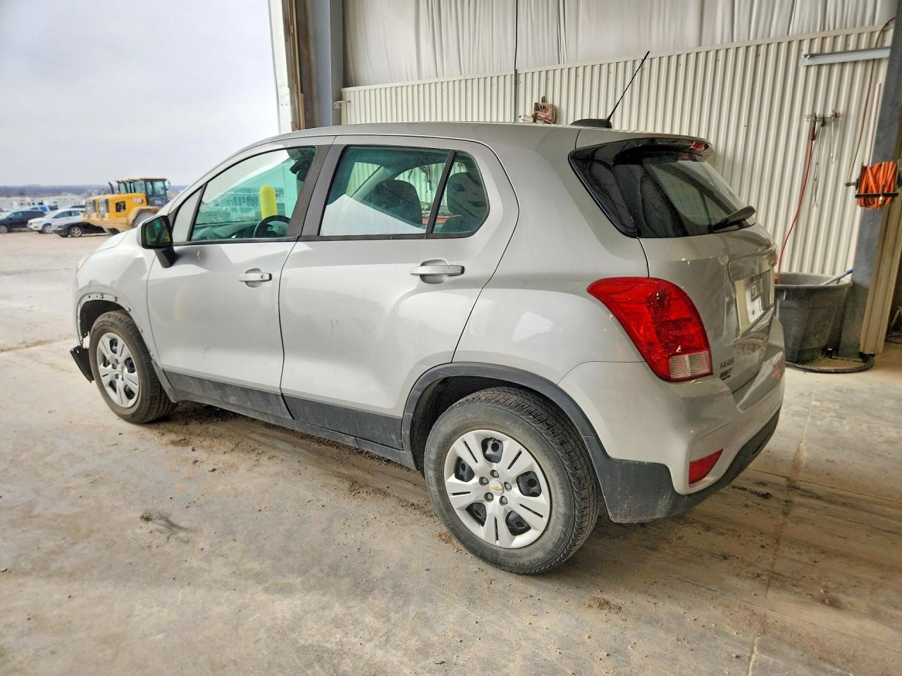 2018 Chevrolet Trax Ls - Фото 2