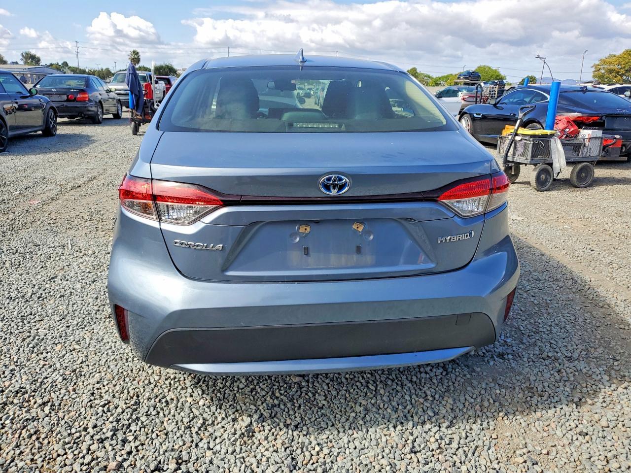 2022 Toyota Corolla Le - Image 6