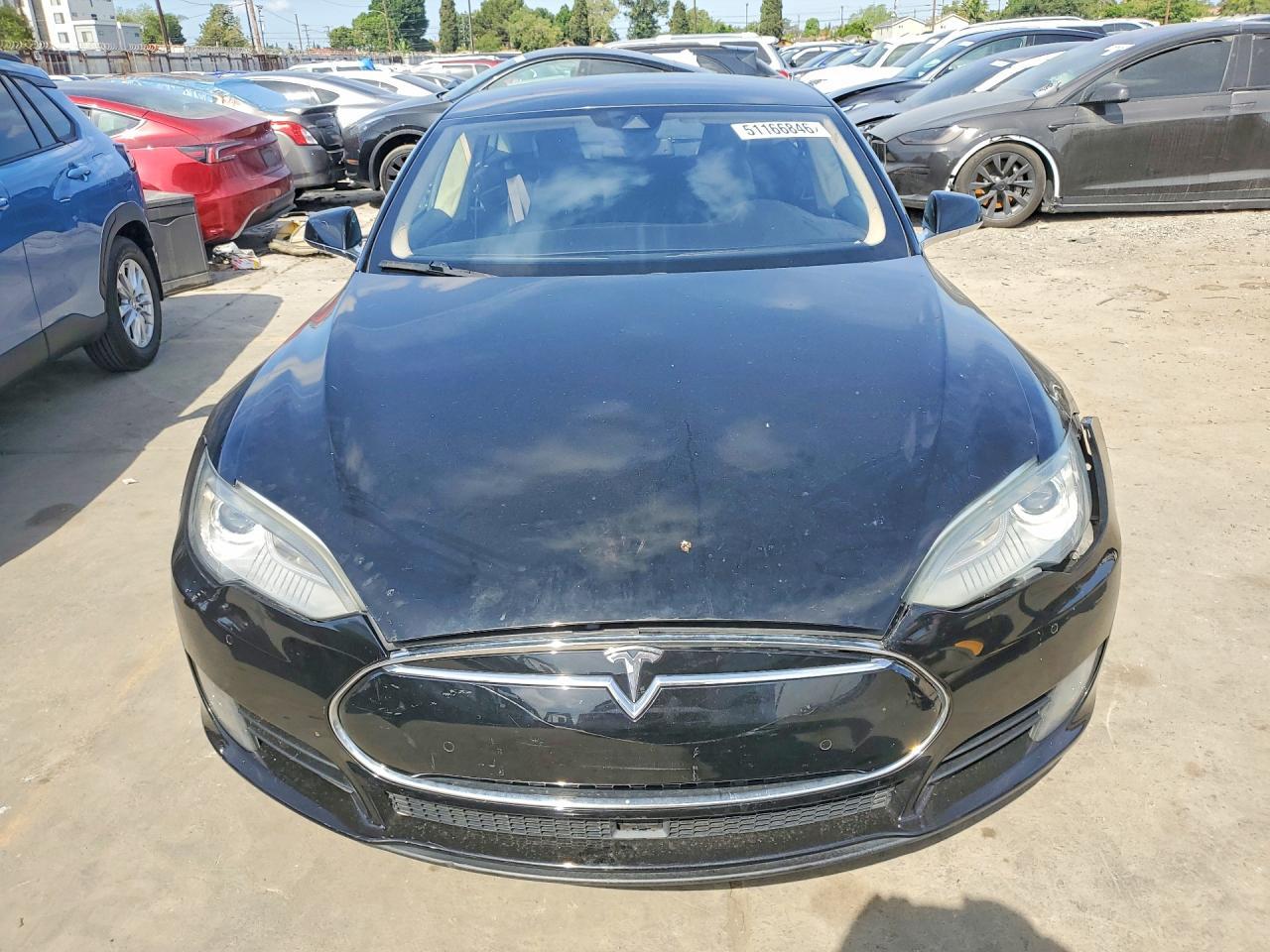 2015 Tesla Model S - Image 5