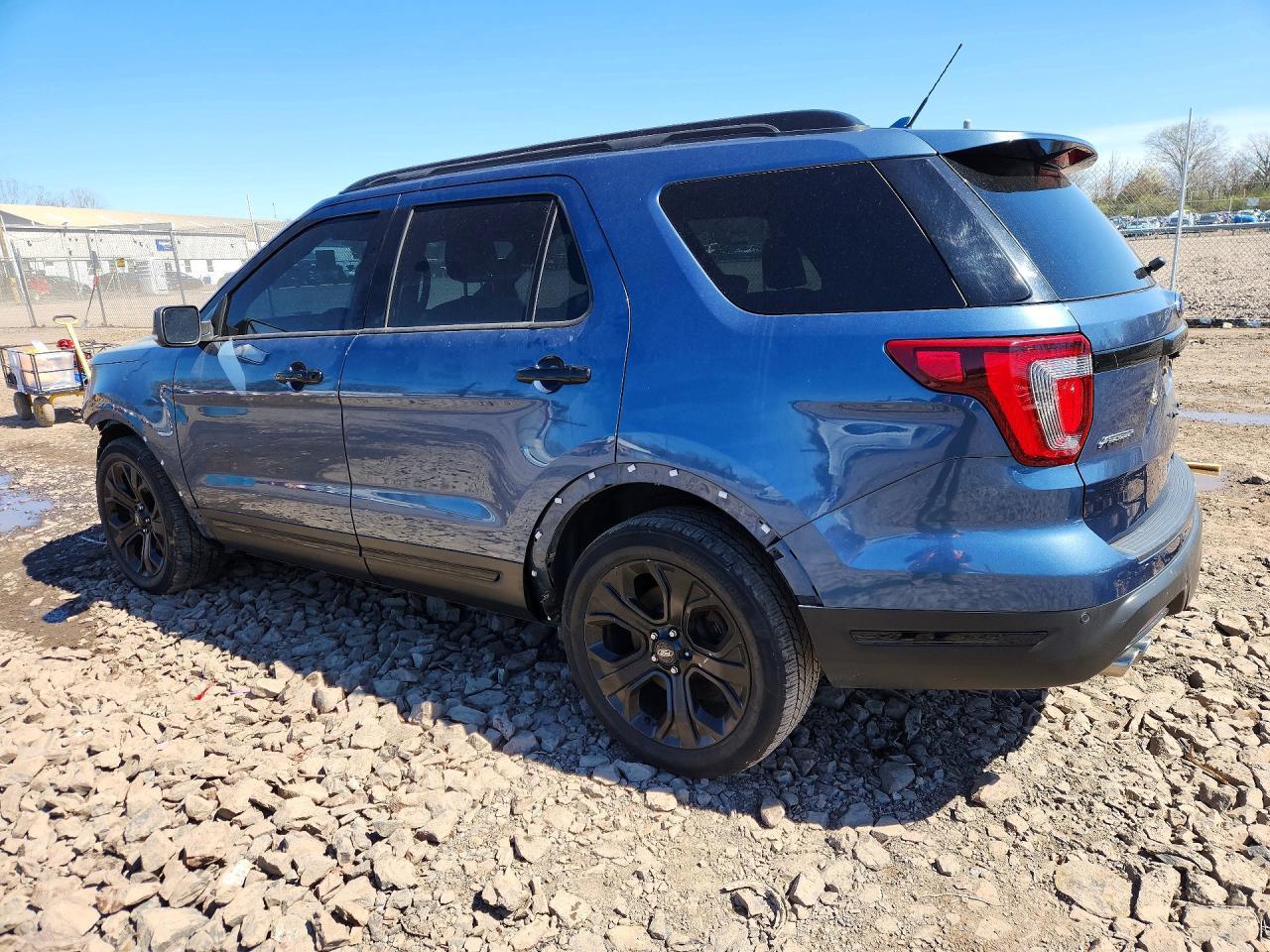 2019 Ford Explorer Sport - Фото 2