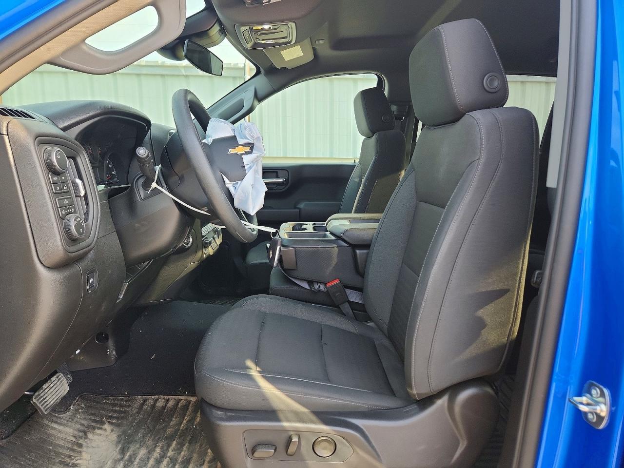 2026 Chevrolet Silverado K1500 Custom - Фото 7