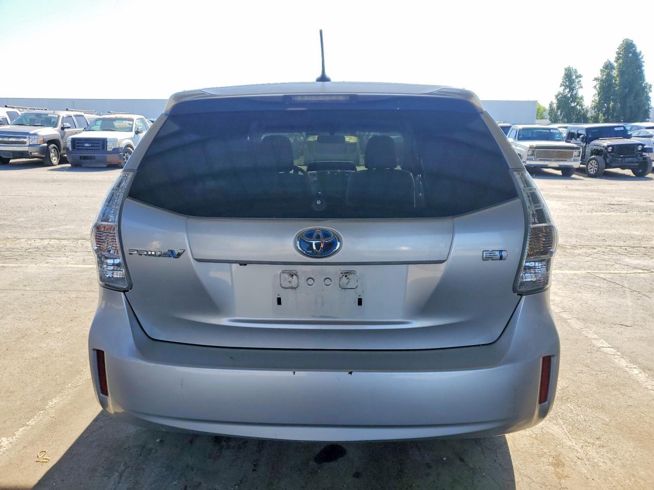 2013 Toyota Prius V Three - Фото 6