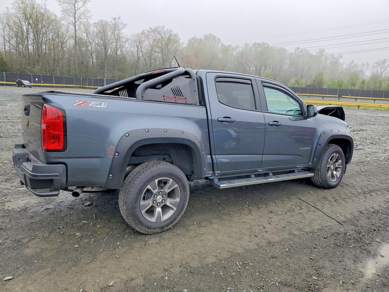 2016 Chevrolet Colorado Z71 - Фото 3