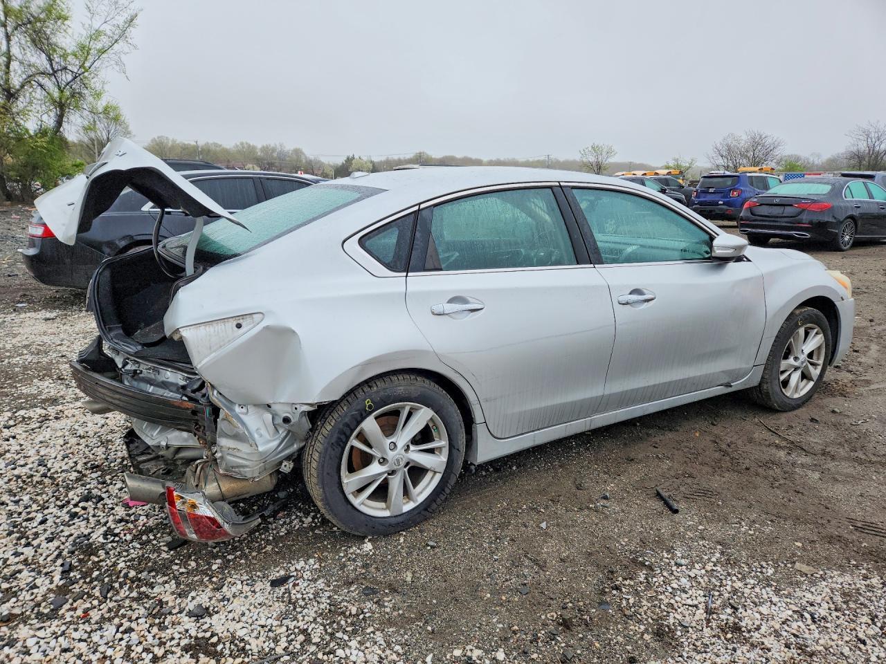 2015 Nissan Altima 2.5 Sv - Фото 3