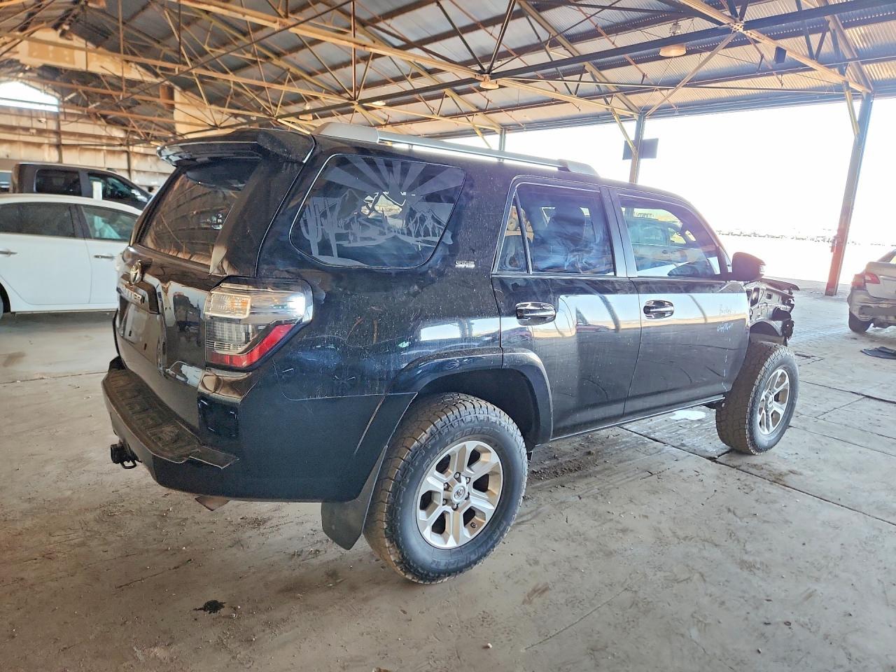 2017 Toyota 4Runner Sr5 Premium - Image 3