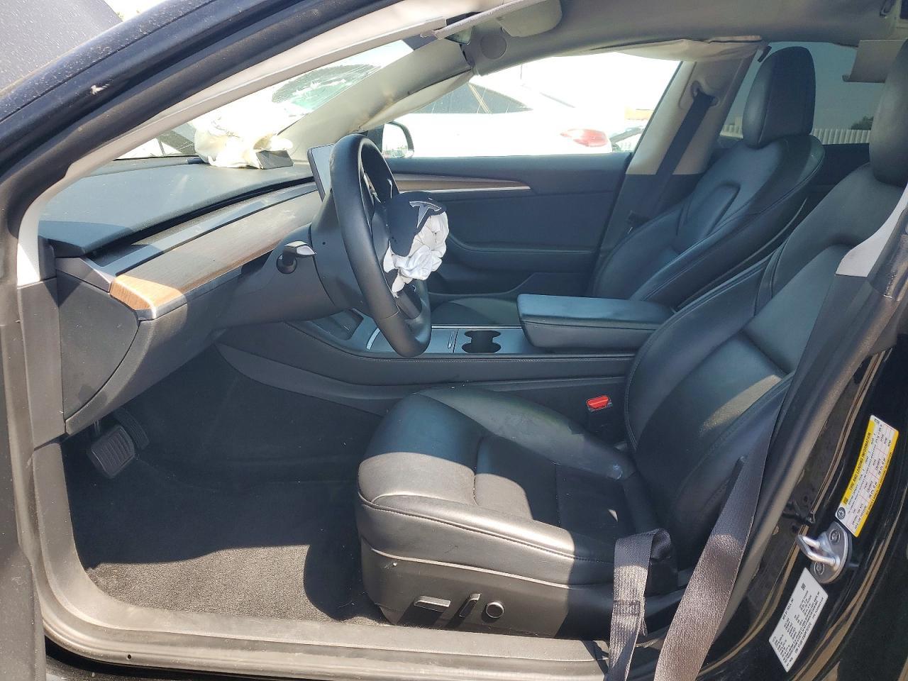 2023 Tesla Model 3 - Image 7