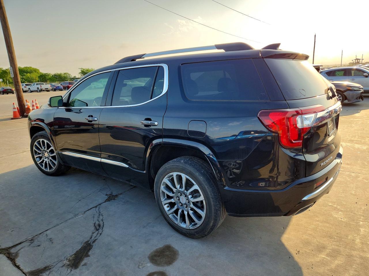 2021 GMC Acadia Denali - Image 2