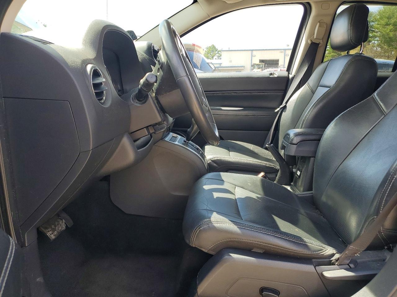 2015 Jeep Compass - Image 7