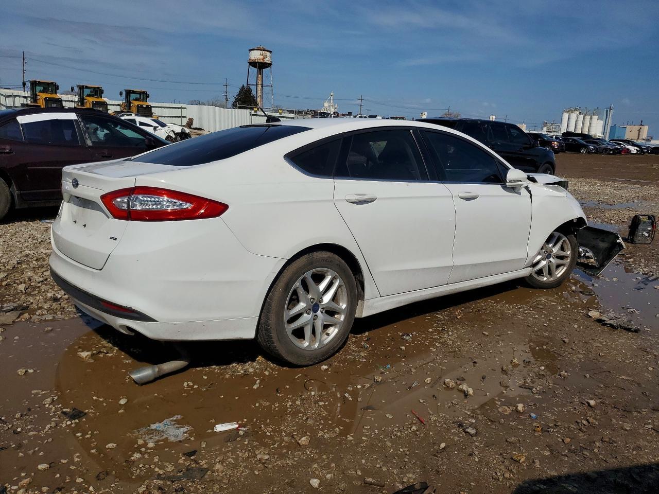 2015 Ford Fusion Se - Фото 3