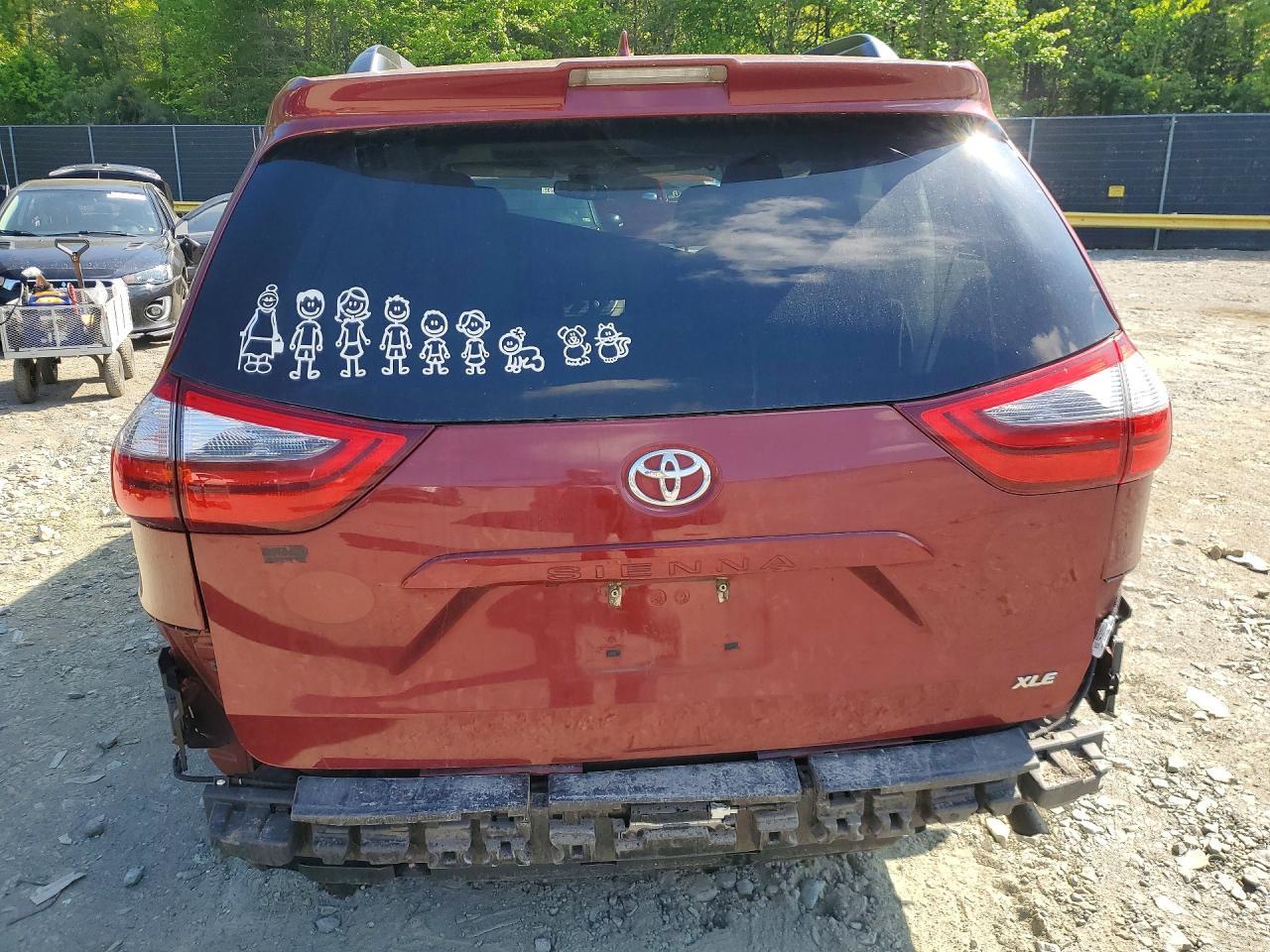 2020 Toyota Sienna Xle 8-Passenger - Фото 6