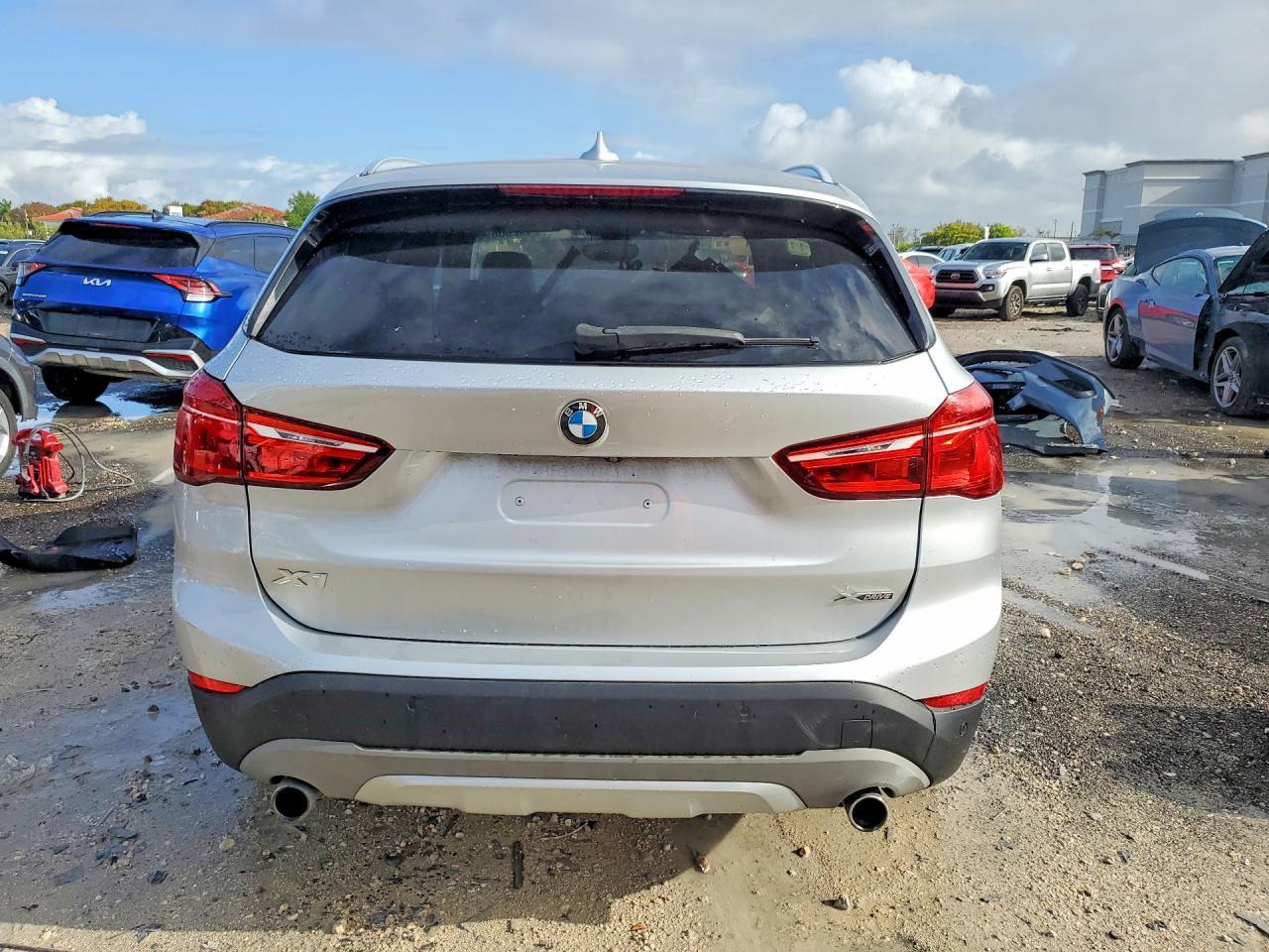 2018 BMW X1 xDrive28I - Фото 6