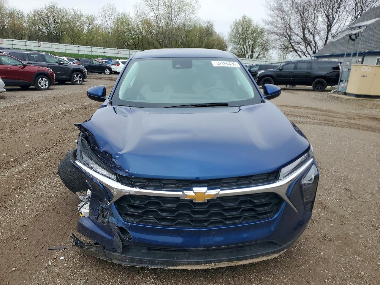 2024 Chevrolet Trax Ls - Image 5