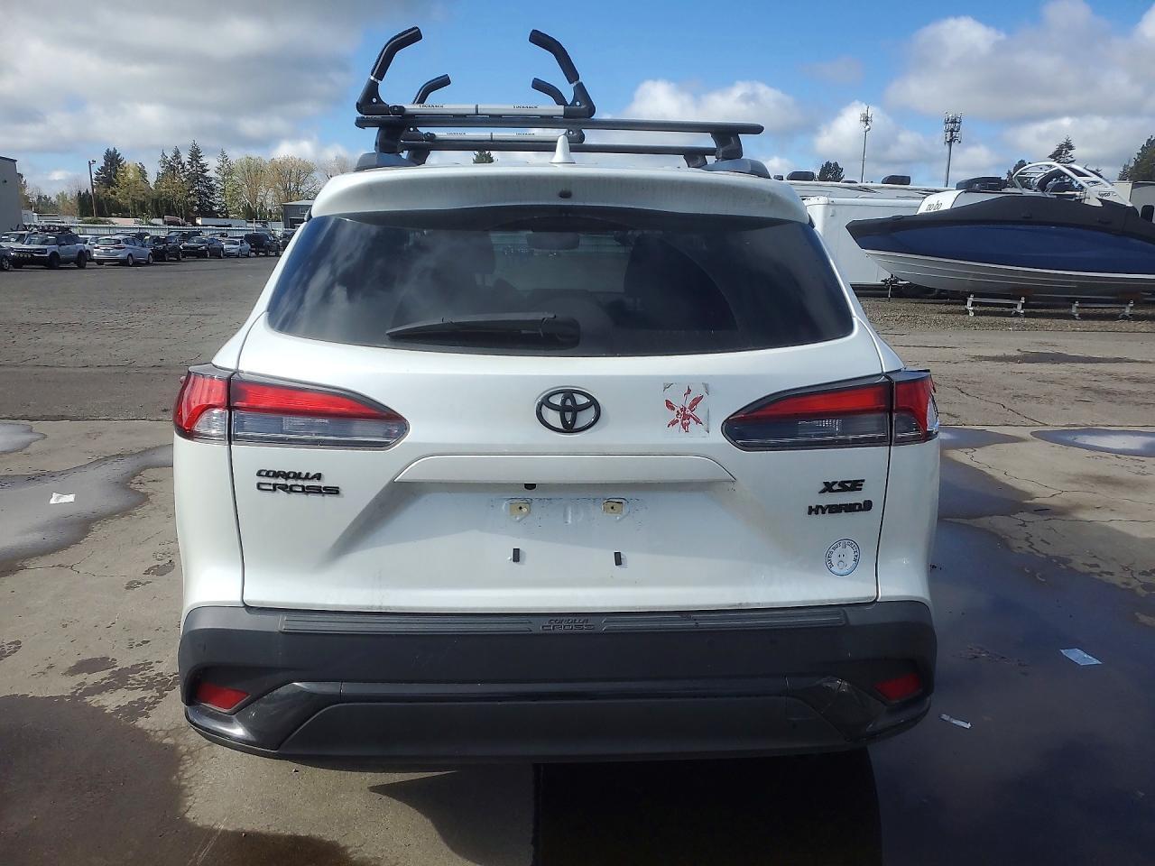 2024 Toyota Corolla Cross Hybrid Xse - Фото 6