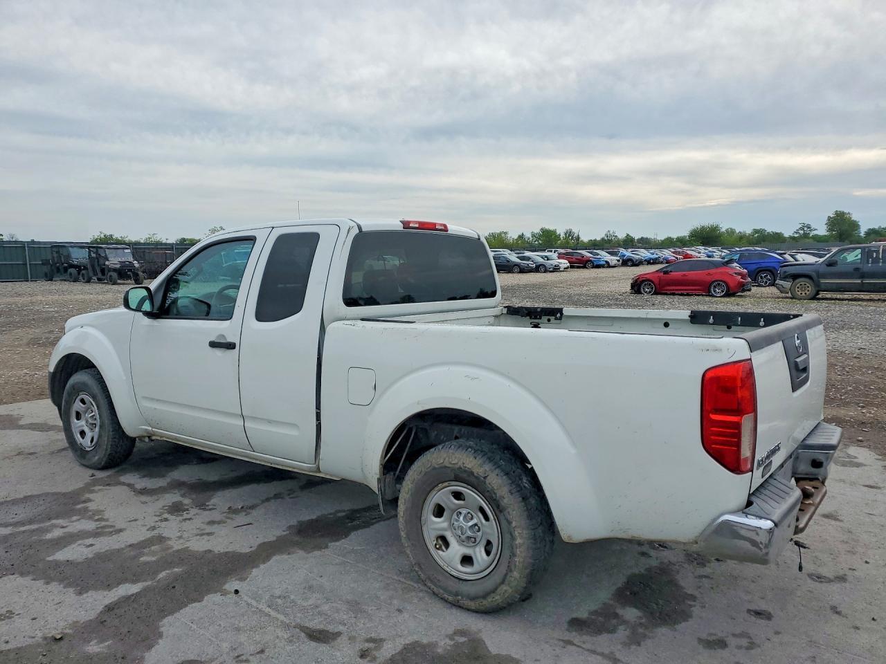 2016 Nissan Frontier S - Фото 2