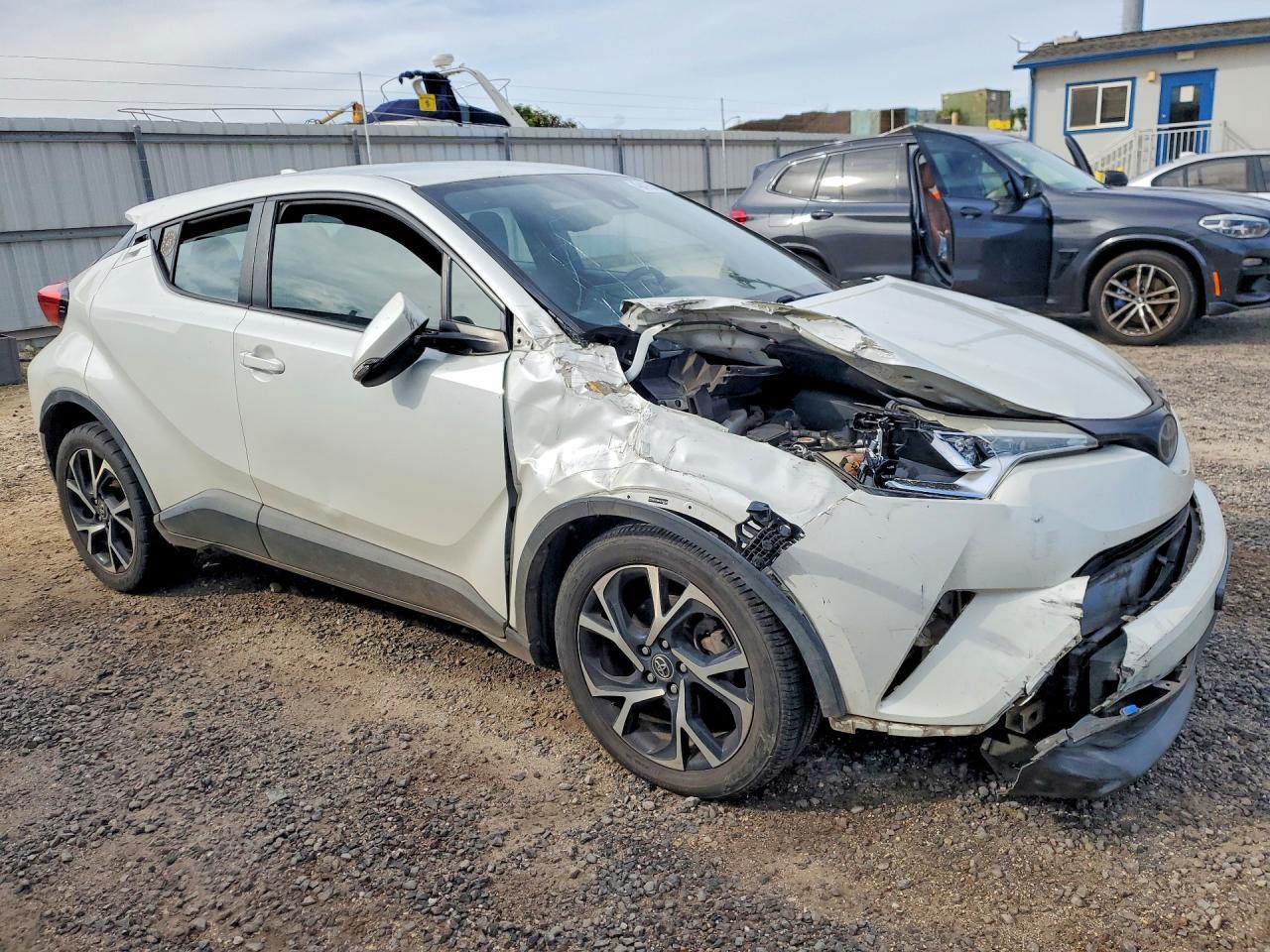 2018 Toyota C-Hr Xle - Image 4