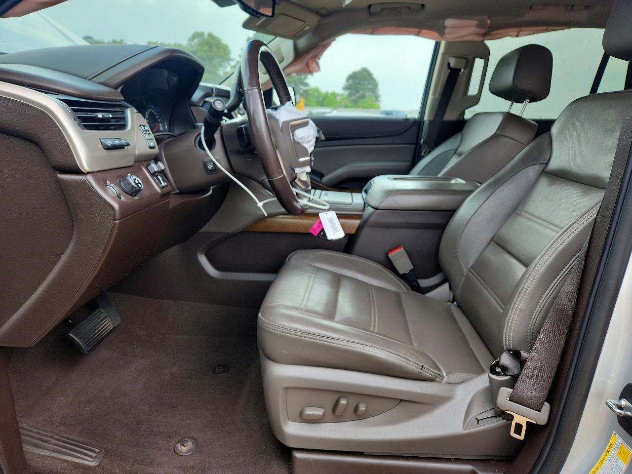 2019 GMC Yukon Denali - Image 7