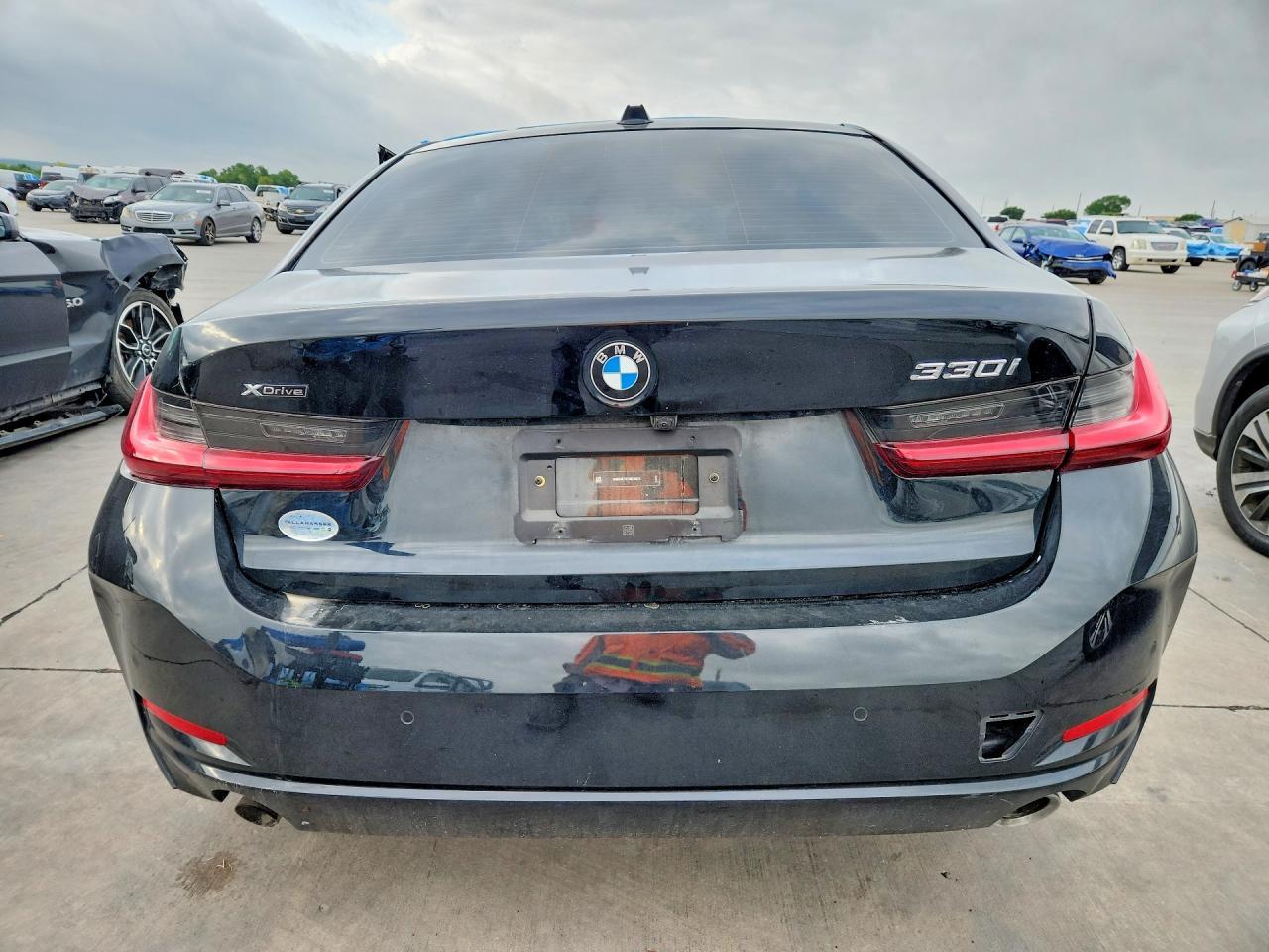 2024 BMW 330Xi - Фото 6