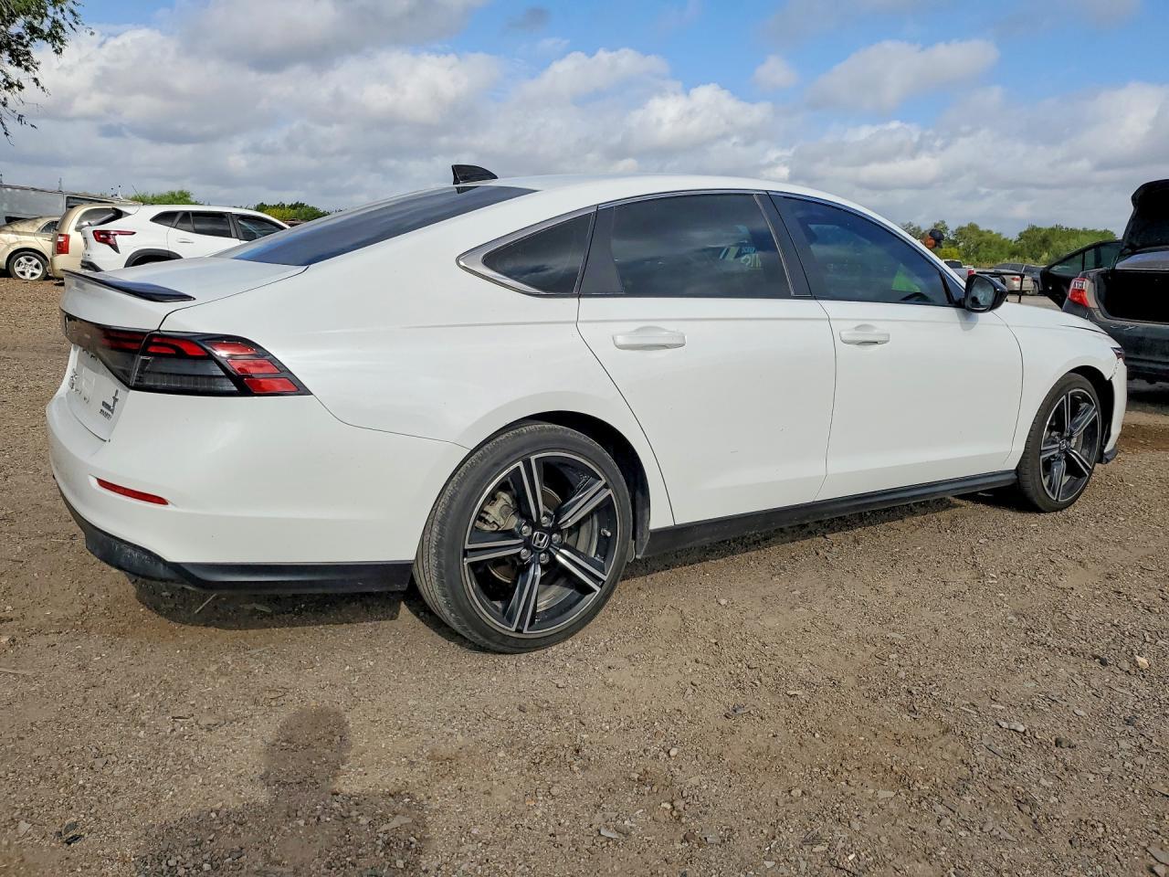 2024 Honda Accord Hybrid Sport - Фото 3