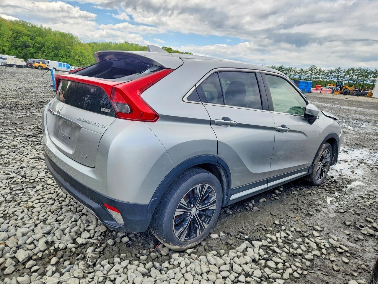 2018 Mitsubishi Eclipse - Фото 3