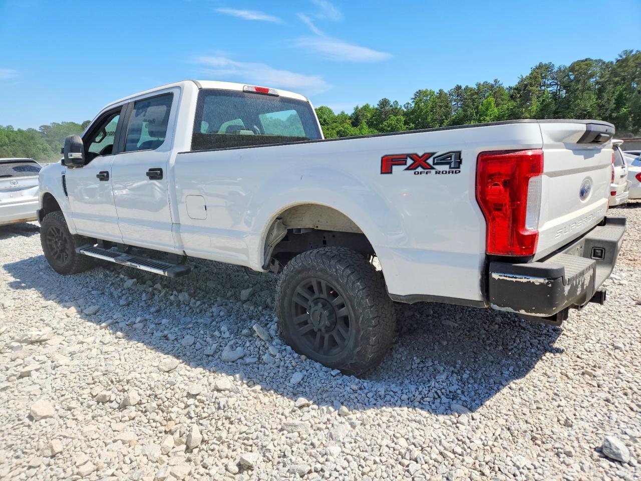 2019 Ford F250 Super Duty - Фото 2