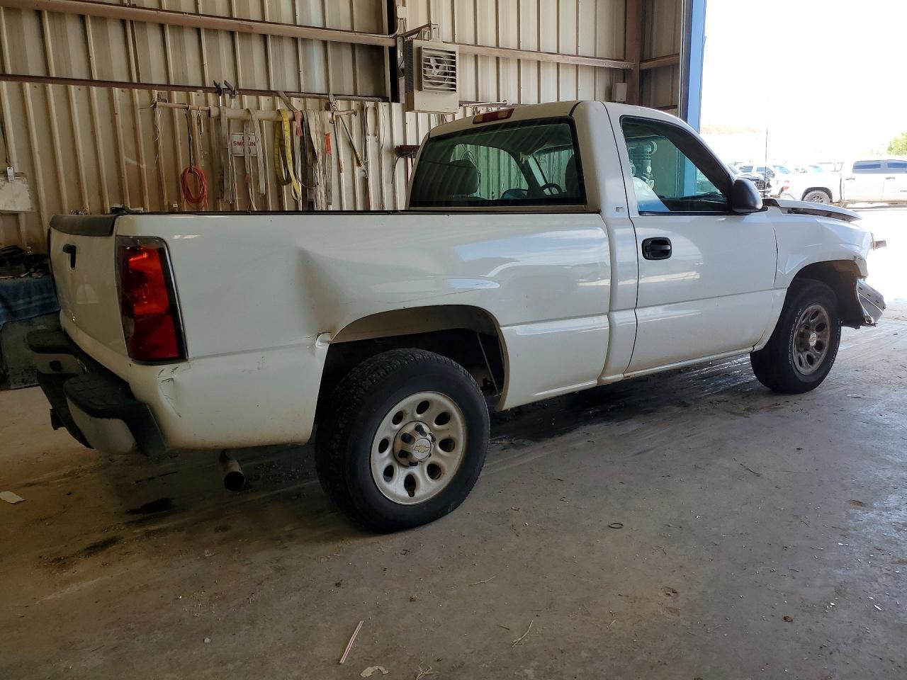 2005 Chevrolet Silverado C1500 - Фото 3