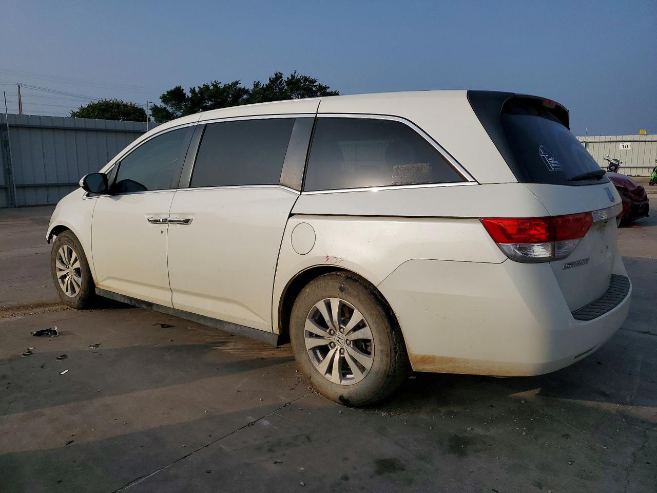 2016 Honda Odyssey Exl - Image 2