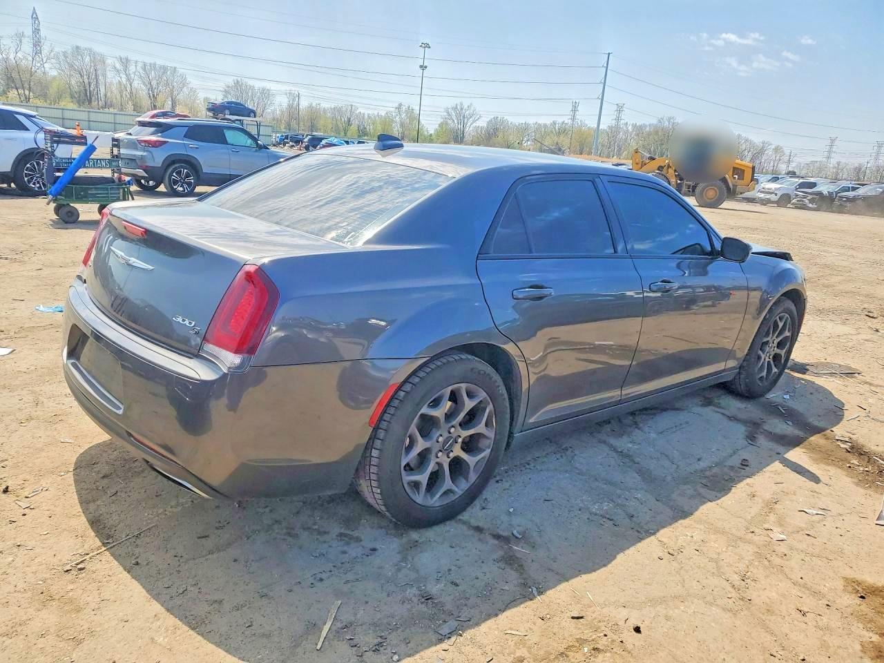 2018 Chrysler 300 S - Фото 3