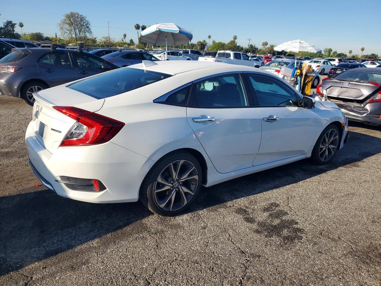 2020 Honda Civic Touring - Фото 3